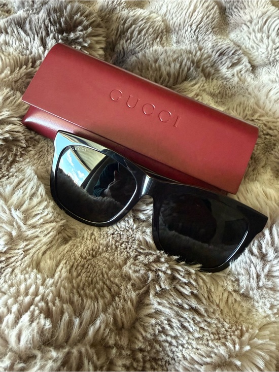 Gucci Accessories - Gucci Black Sunglasses with Red Case